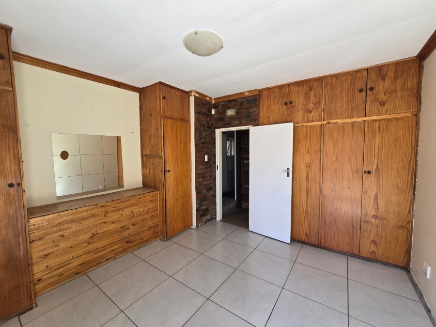 5 Bedroom Property for Sale in Universitas Free State